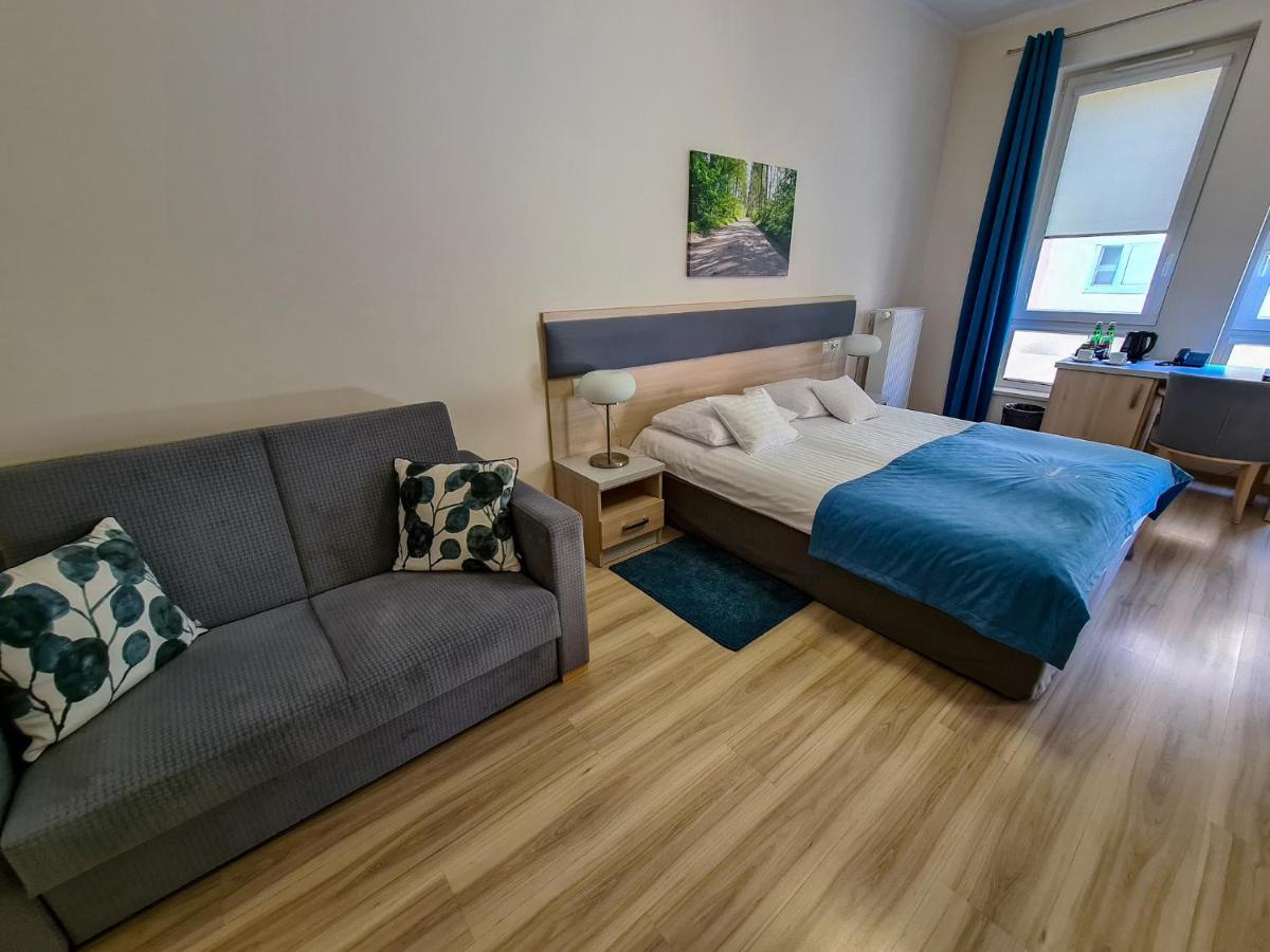 Antoninska Hotel & Apartamenty Leszno  Ngoại thất bức ảnh