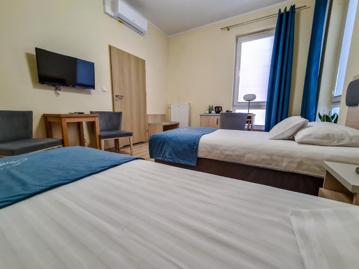 Antoninska Hotel & Apartamenty Leszno  Ngoại thất bức ảnh