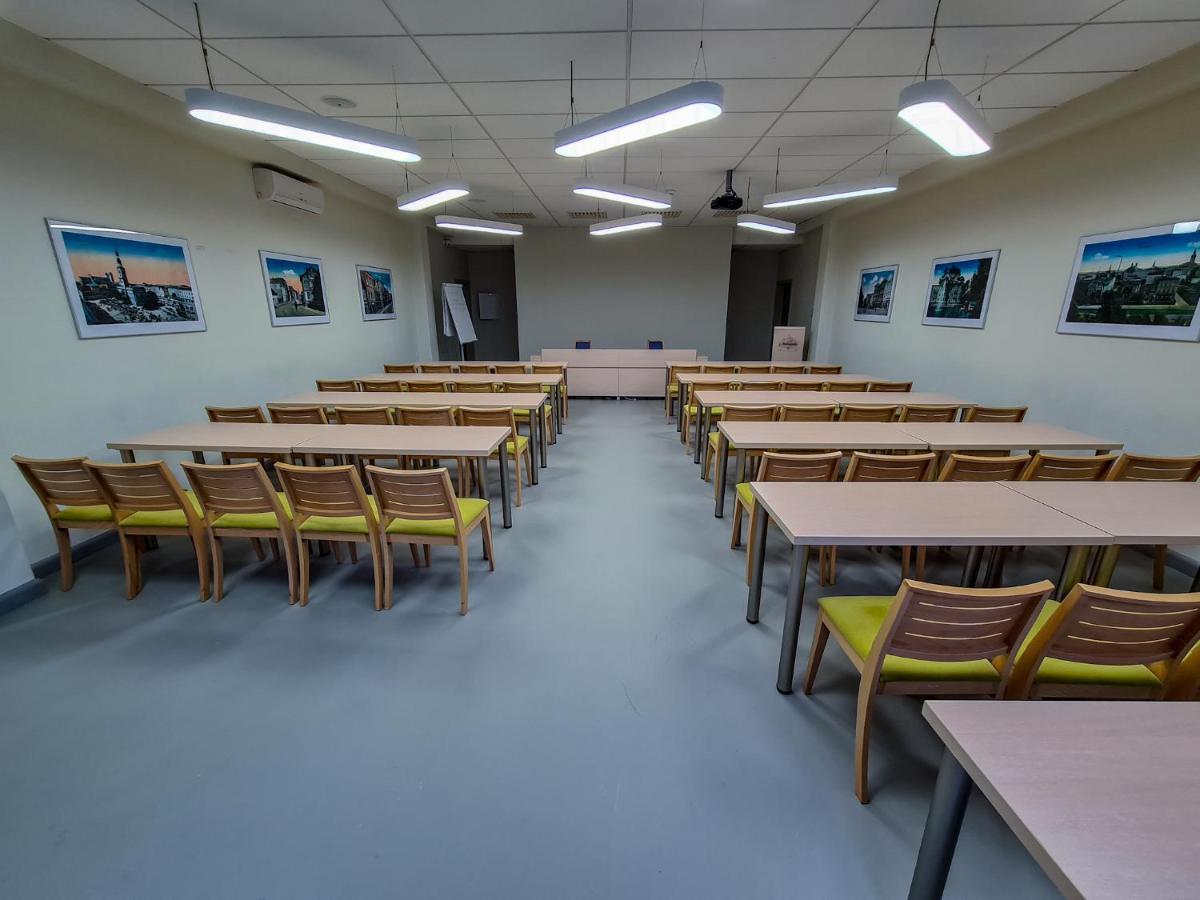 Antoninska Hotel & Apartamenty Leszno  Ngoại thất bức ảnh