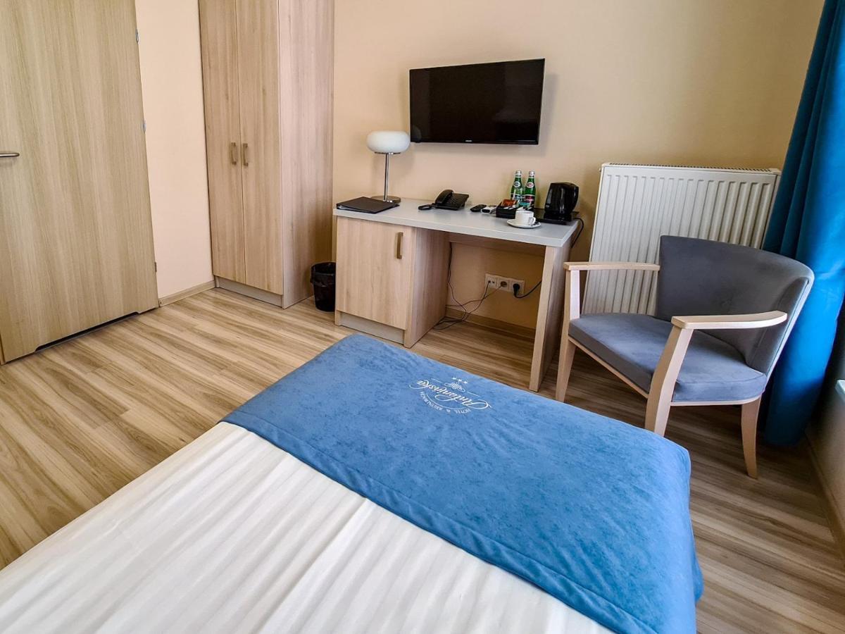 Antoninska Hotel & Apartamenty Leszno  Ngoại thất bức ảnh