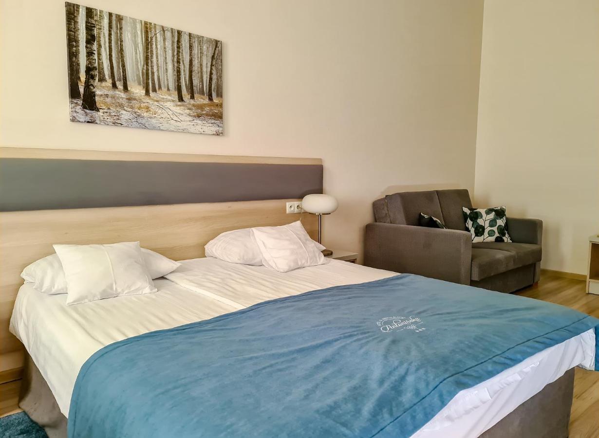 Antoninska Hotel & Apartamenty Leszno  Ngoại thất bức ảnh