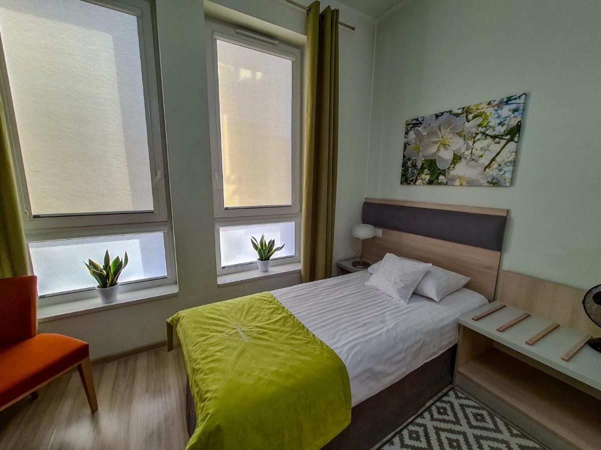 Antoninska Hotel & Apartamenty Leszno  Ngoại thất bức ảnh