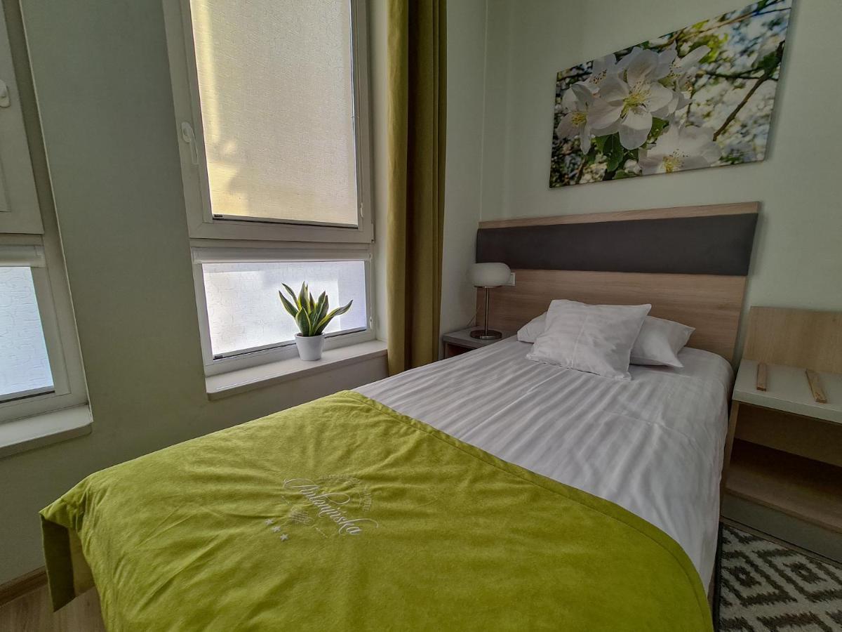 Antoninska Hotel & Apartamenty Leszno  Ngoại thất bức ảnh