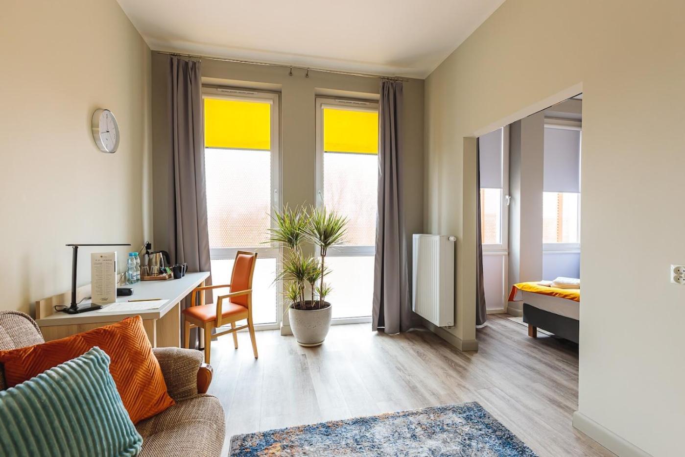 Antoninska Hotel & Apartamenty Leszno  Ngoại thất bức ảnh